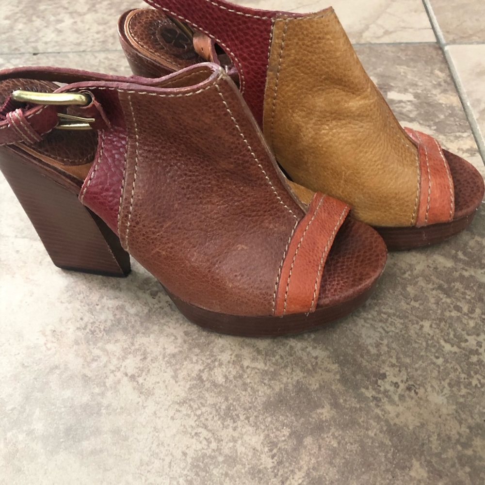 Lucky Brand platform shoes. Great colors!!!